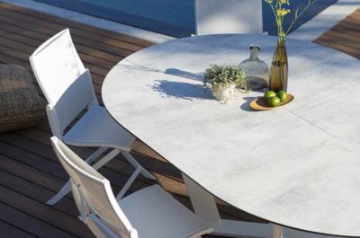 Rondo - Ensemble de jardin en aluminium et HPL. Table extensible et Chaise avec assise Batyline