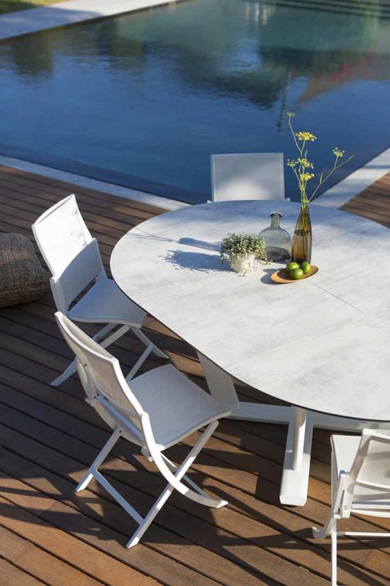 Rondo - Ensemble de jardin en aluminium et HPL. Table extensible et Chaise avec assise Batyline