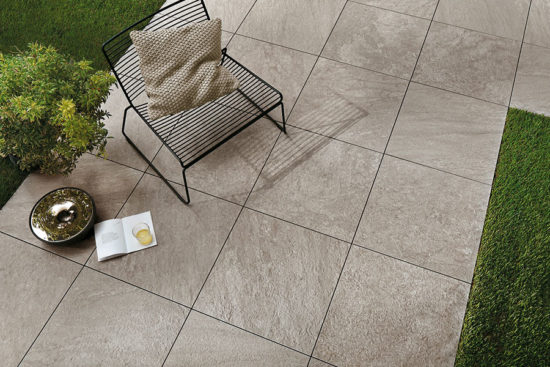 Brave Pearl - Carrelage antidérapant 60x60 imitation pierre